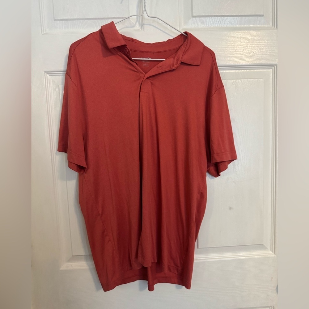 Old Navy Men's Polo in Rich Red Size Large